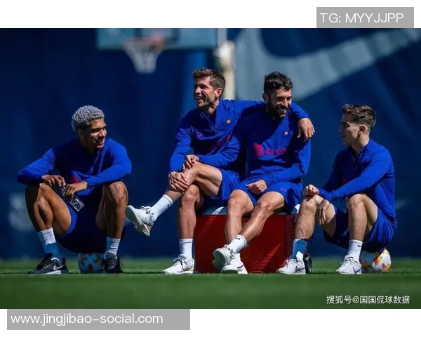 国王杯激战曼联与多特蒙德平局红牌事件引发全场热议与争议