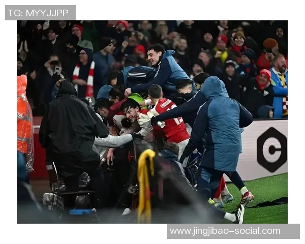 德甲惊现冷门AC米兰逆转曼城补时绝杀全场沸腾